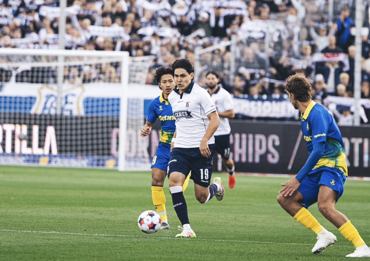 Bek Klub Teratas Superliga Denmark Eric Kahl Berharap Bela Timnas Swedia, Terus Digoda untuk Perkuat Thailand