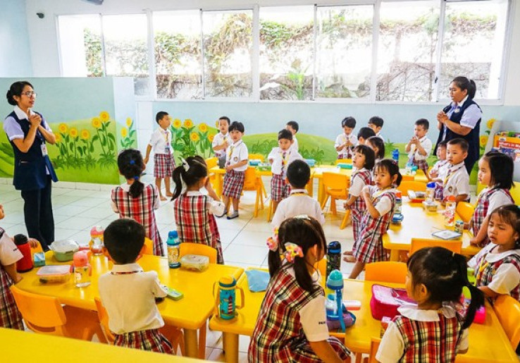 Dari Drama Hingga Tangis Canda Tawa di Hari Pertama Masuk Sekolah TK