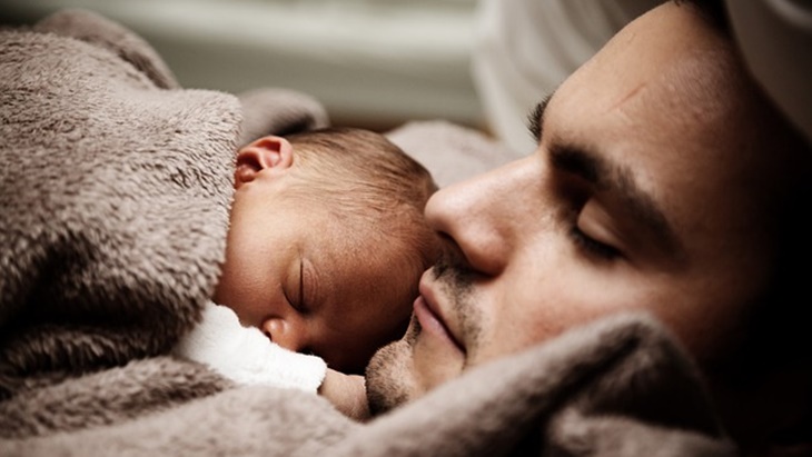 Peran Ayah Saat Ibu ‘MengASIhi’ Bayi