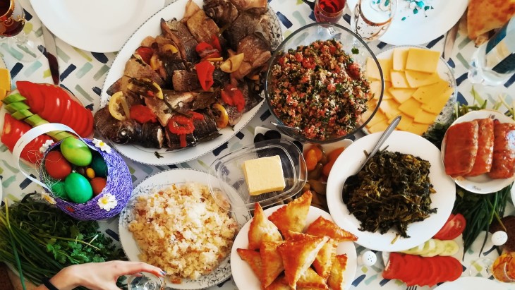 Tradisi Menyantap Makanan Spesial di Berbagai Negara untuk Menyambut Tahun Baru