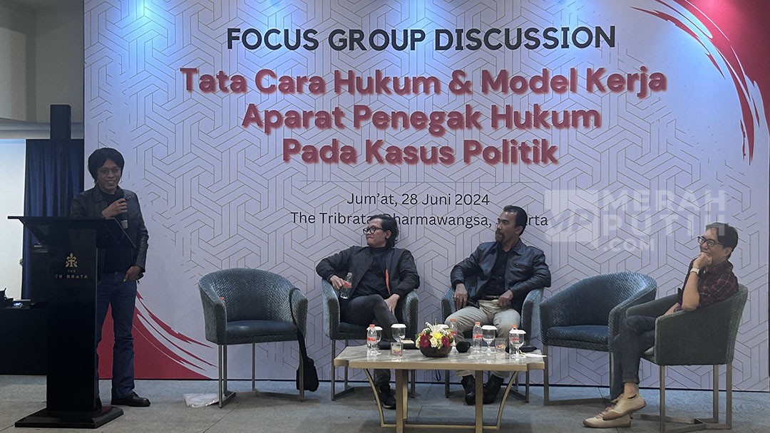 Hasto Diperiksa KPK, Adian Napitupulu Sebut Disamakan dengan Teroris