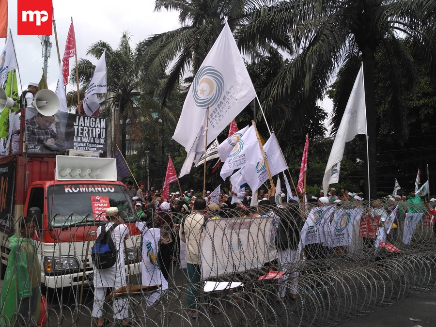 Kuasa Hukum Ahok Tolak Saksi Amin Suma