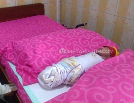 Pemulung Temukan Bayi Laki-laki dalam Kondisi Hidup dan Dikerubungi Semut