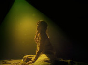 OST Film Horor 'Penunggu Rumah: Buto Ijo' Resmi Dirilis, Ardina Rasti Hadirkan Nuansa Dark Pop lewat 'Suatu Hari Kamu Akan Mengerti'