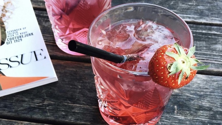 Strawberry Lemonade untuk Menyegarkan Harimu