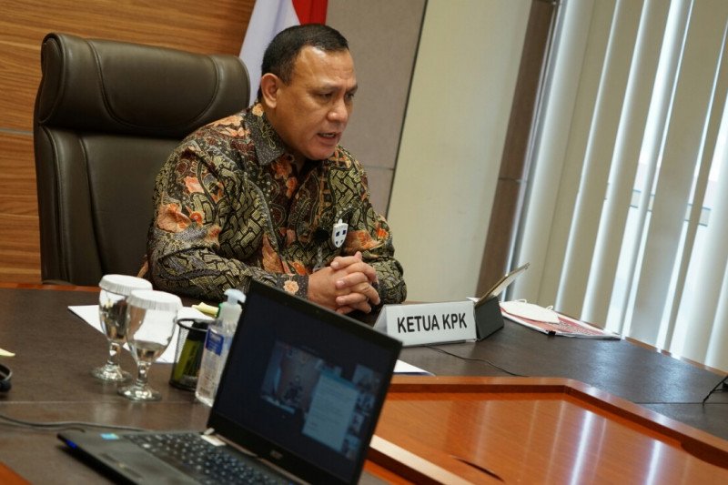Ketua Komisi Pemberantasan Korupsi (KPK) Firli Bahuri saat Rapat Koordinasi dan Diskusi Interaktif Dengan Gubernur se-Indonesia: "Sinergi dan Efektivitas Pencegahan dan Pemberantasan Korupsi" di Jakarta, Rabu (24/6/2020). (ANTARA/KPK)