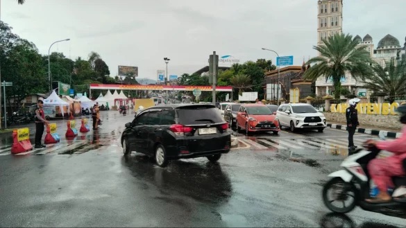 Volume Kendaraan Jalur Puncak Bogor Melonjak H+2 Lebaran, 7 Ribu Melintas Pagi Ini