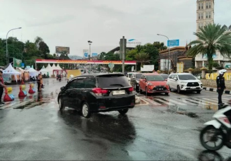Volume Kendaraan Jalur Puncak Bogor Melonjak H+2 Lebaran, 7 Ribu Melintas Pagi Ini