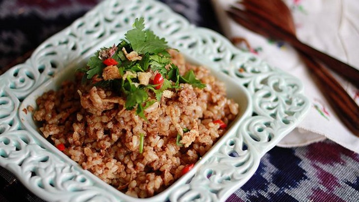Enaknya Nasi Goreng Rendang