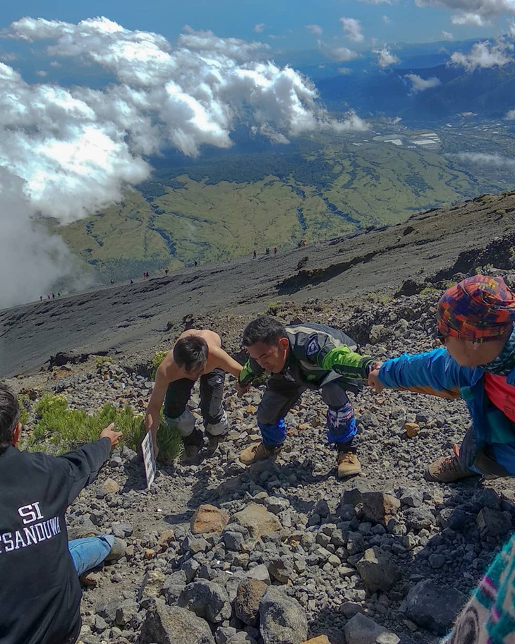  Gunung Rinjani. (Foto: instagram.com/arieph_ramadhan)