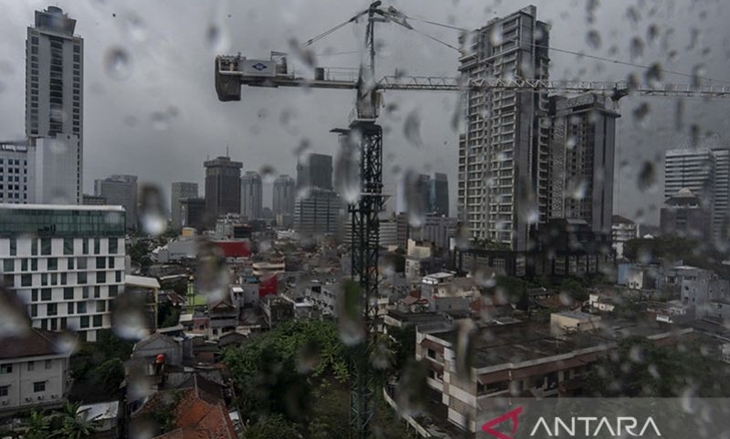 Jakarta Diprakirakan Hujan Deras Kamis Siang