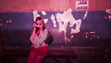 Foto: Bertahan ala Kupu-Kupu Malam