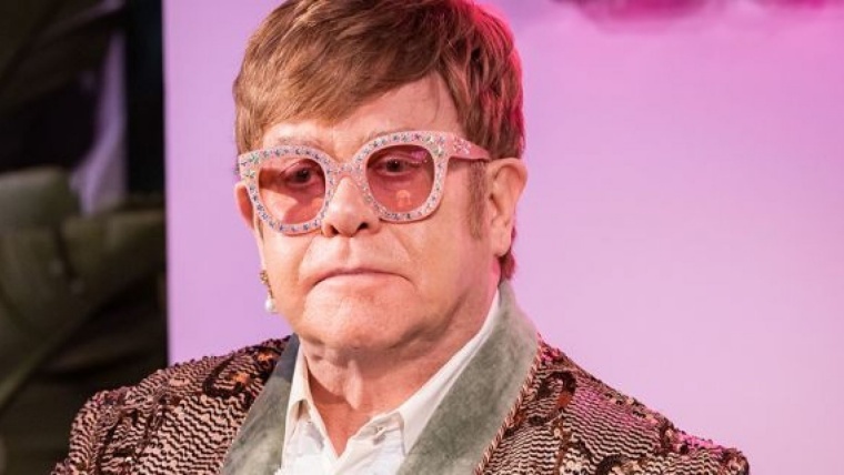 Terkenal Tahun 70-an, Apakah Kamu Tahu Legenda Musik Sir Elton John?
