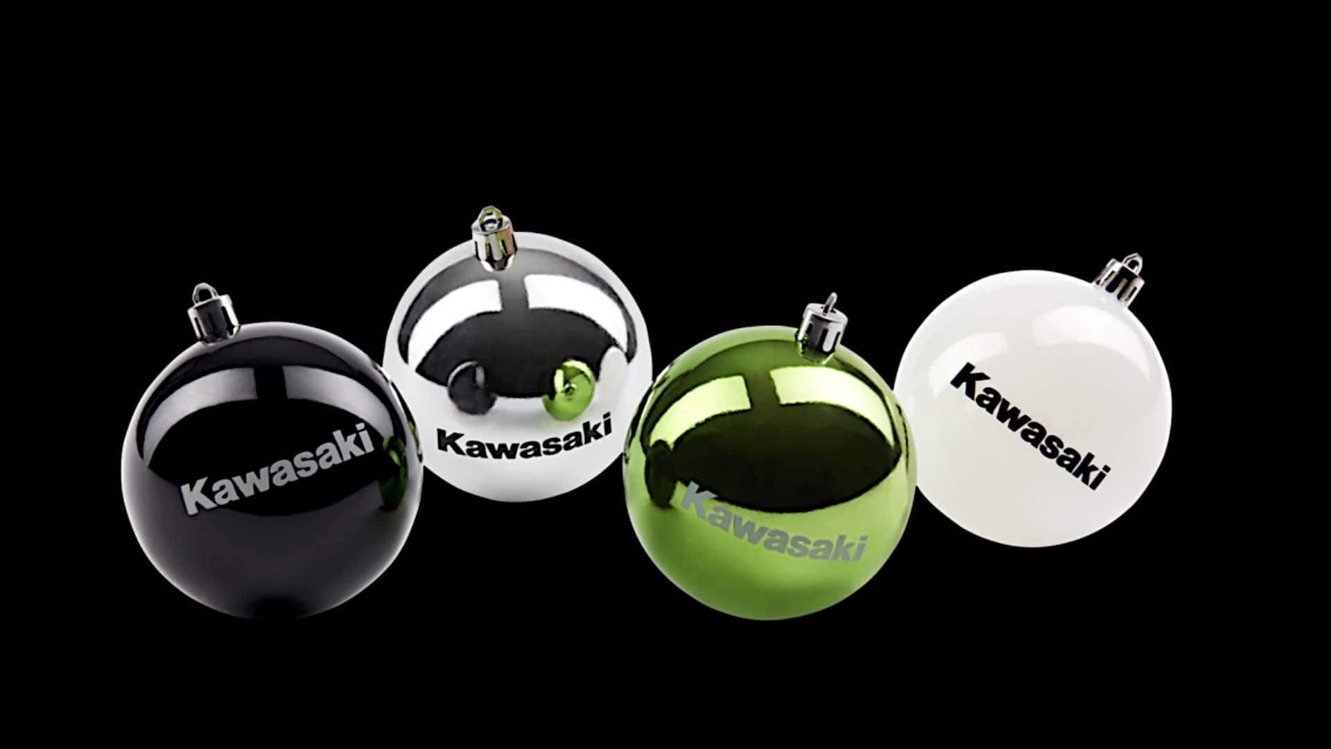 Uniknya Dekorasi Natal Serba Hijau dari Kawasaki