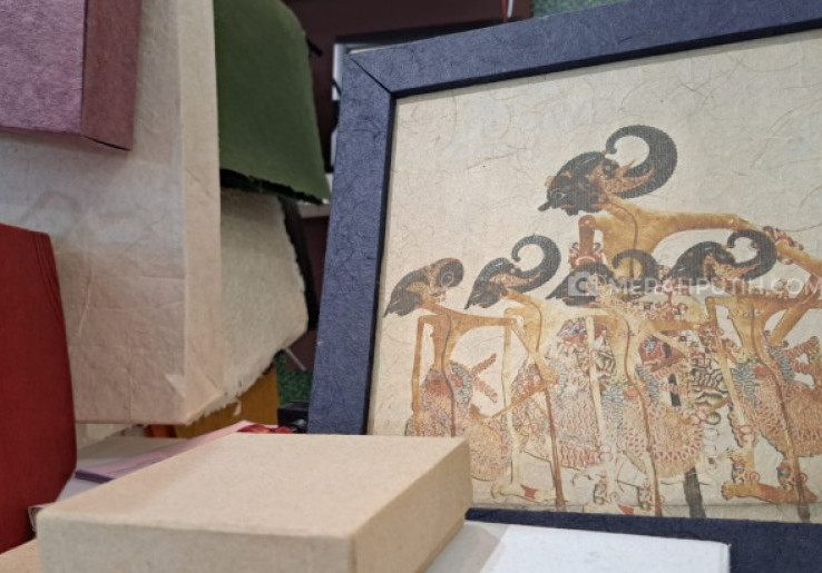 Cemara Paper Sulap Kertas Daur Ulang Jadi Karya Seni Bernilai Jual