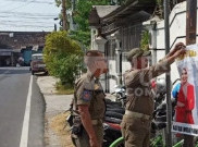 Ratusan Baliho Bacalon Pilkada Solo Diturunkan Paksa