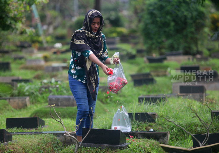 Psikolog UI Ingatkan Bahaya Tanya Detail Kematian ke Orang Berduka, Jangan Jadi 'Detektif' Dadakan
