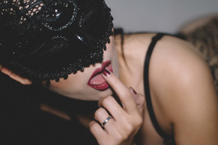 Aw! Lingerie ini Dikreasikan Khusus untuk Bermain Lidah