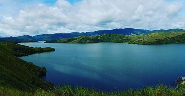 Danau Sentani, Tempat Tinggal yang Damai di Kaki Pegunungan Cyclops