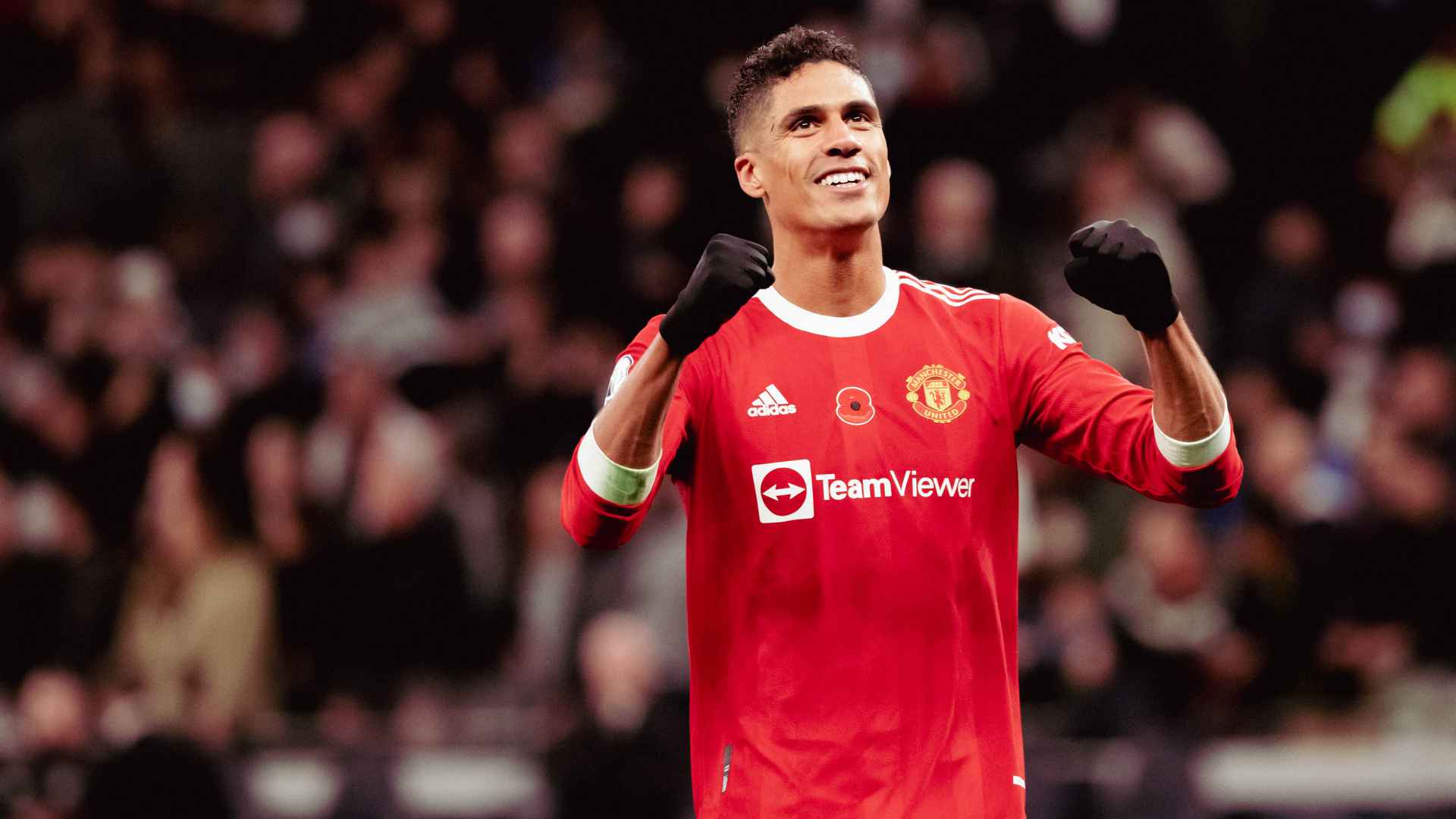 Varane dan Evans Siap Tampil Lawan Chelsea