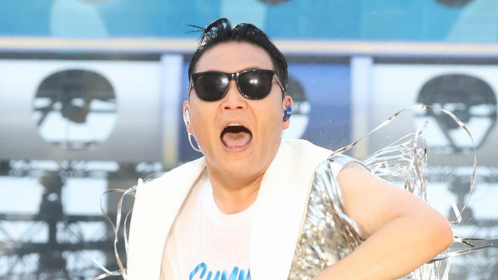 Psy Terjerat Kasus Obat Psikotropika, Agensi Keluarkan Permintaan Maaf