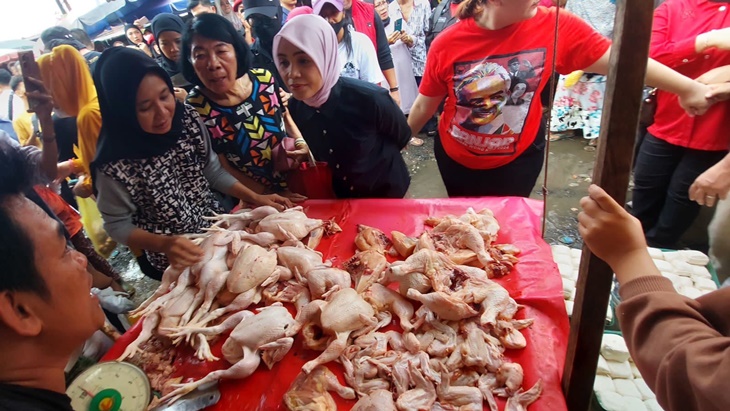 Banyak Harga Naik di Pasar, Atikoh Beberkan Solusi Ganjar-Mahfud