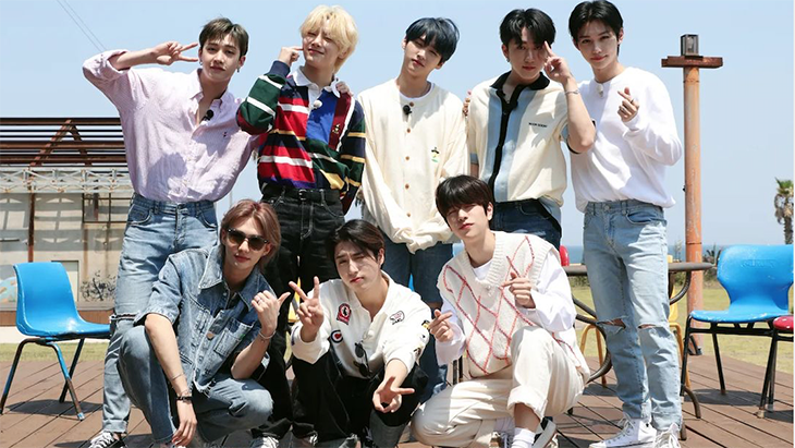 JYP Entertainment Peringatkan Sasaeng Stray Kids