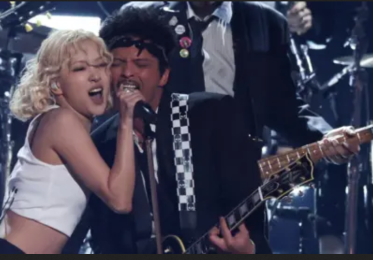 Rose BLACKPINK Guncang Grammy 2026 dengan Kolaborasi Enerjik Bareng Bruno Mars Bawakan 'APT.'