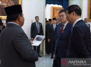 Bincang Ringan Presiden Prabowo dengan Ketua MPR China, Bahas Guci dan Bayi Panda