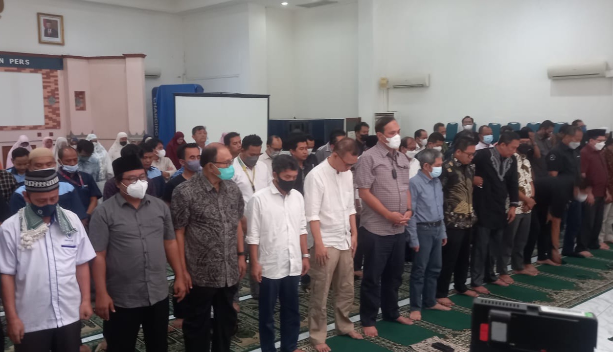 Dewan Pers Gelar Salat Gaib untuk Mendiang Azyumardi Azra