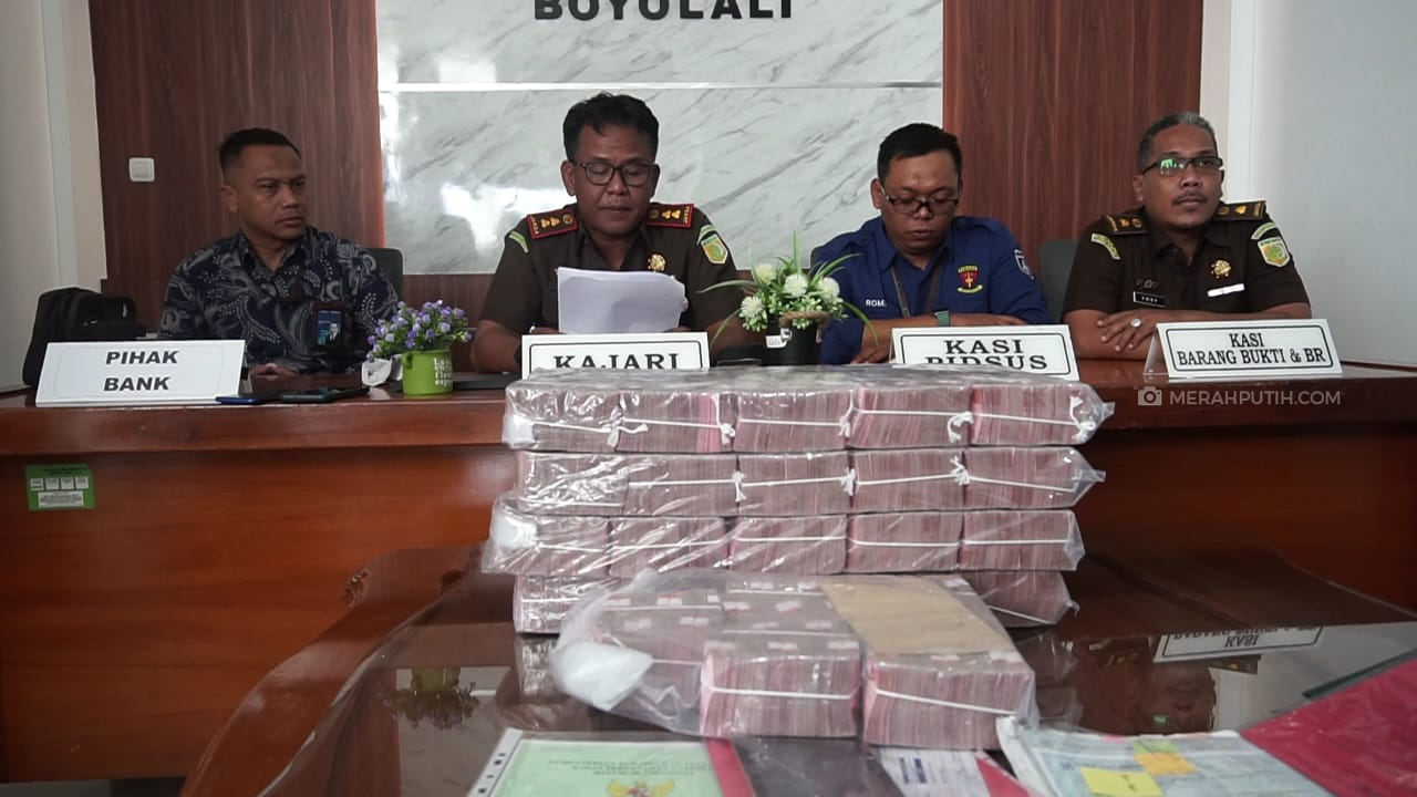 Kejari Boyolali Sita Uang Rp 4,4 Miliar dari Kasus TPPU Rokok Ilegal