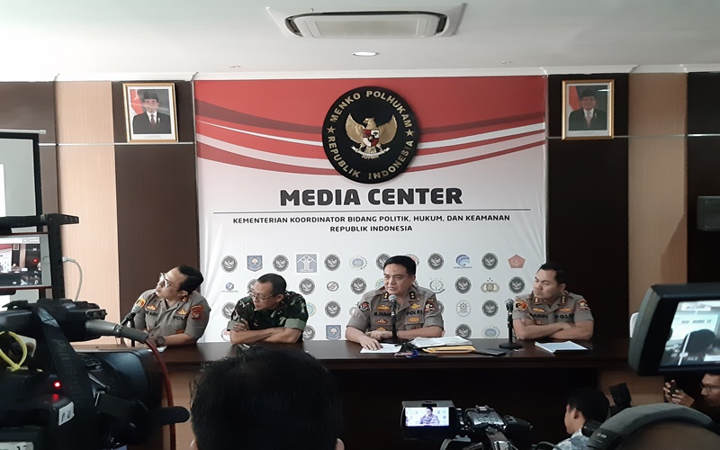 Polisi saat rilis kasus kerusuhan 22 Mei