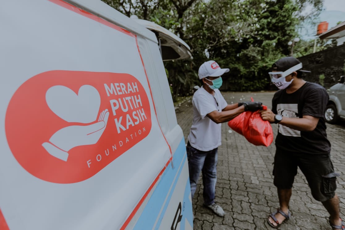 JHL Group Gandeng Komunitas Taman Potret Salurkan Bantuan di Tengah COVID-19