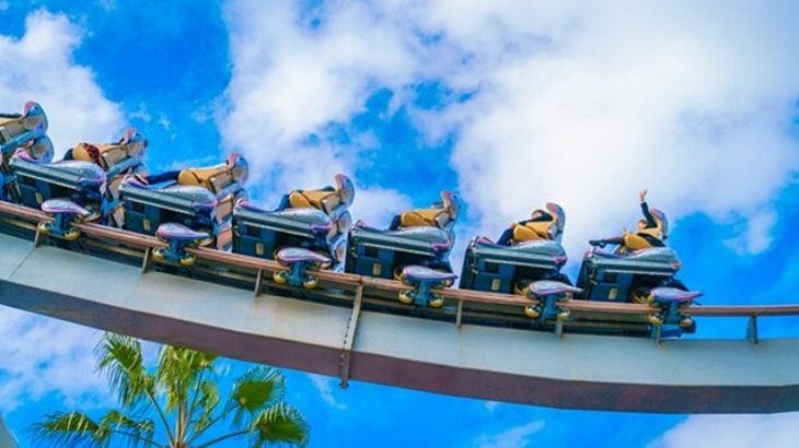 Roller Coaster Tertinggi di AS Alami Insiden Kabel Putus