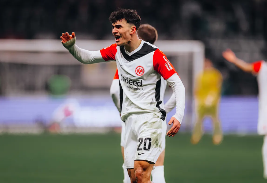 AC Milan dan Napoli Rebutan Can Uzun, Eintracht Frankfurt Pasang Harga Segini