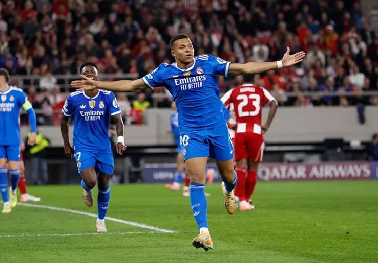 Quat-trick Mbappe Samai Rekor Ronaldo di Liga Champions, Real Madrid Mulai Bangkit dari Kubur