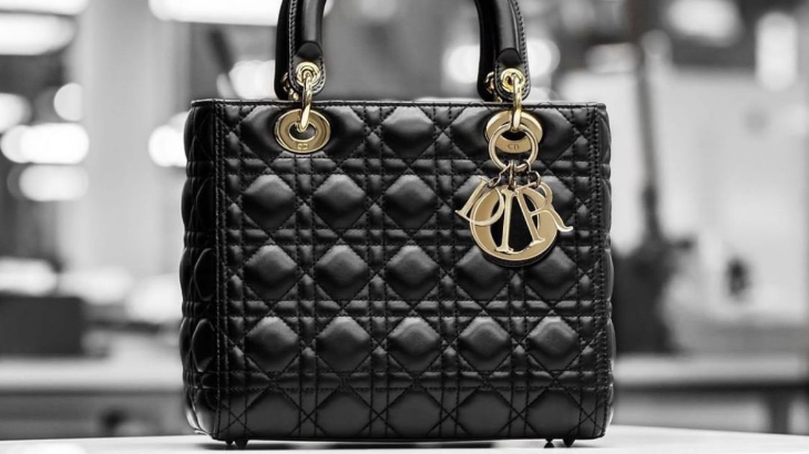 Kisah di Balik Tas Tangan Ikonik Favorit Lady Diana, Lady Dior