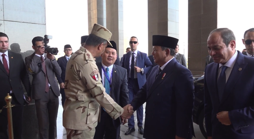 Momen Prabowo dan Presiden Sisi Kunjungan Dadakan ke Akmil Mesir