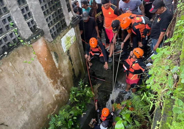 Perempuan WNA Tewas di Jimbaran Diduga Nekat Terobos Banjir Pakai Motor