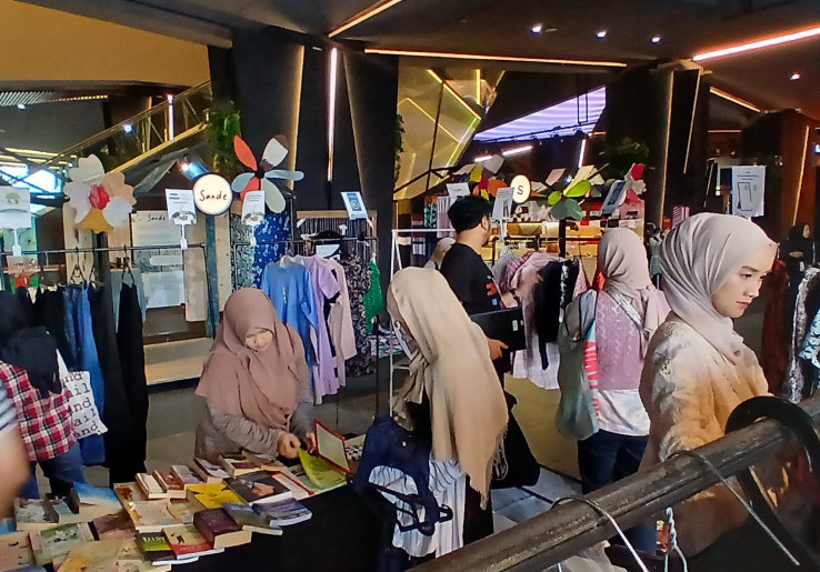 Restyle Weekend di Carstensz Mall Mengajak Masyarakat Peduli Penggunaan Pakaian Berkelanjutan