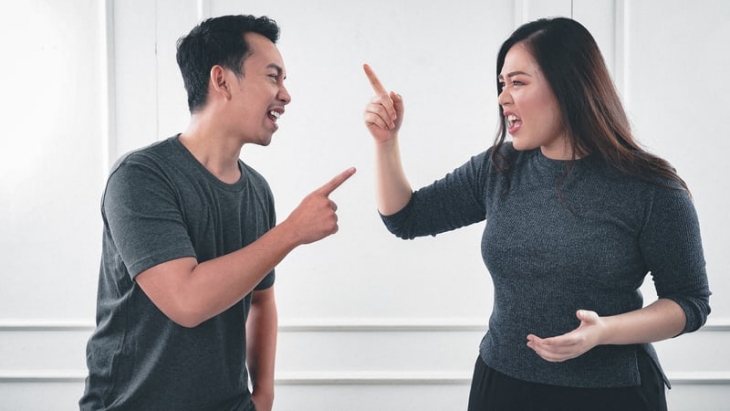 5 Zodiak ini Sulit Akui Kesalahan, Benarkah?