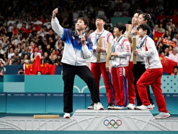 Atlet Korea Utara-Korea Selatan Selfie di Podium Olimpiade Paris 2024