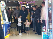 Mudik ke Solo, Jokowi Ajak Kedua Cucunya Main ke Mal