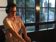 Gebuk Bantal, Lomba Favorit Dennis Adhiswara