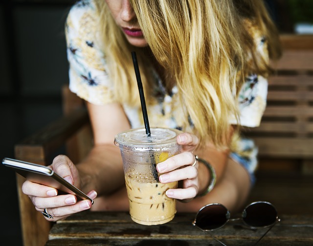 Mengakali Biaya Ongkir Belanja Online