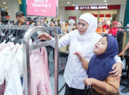 Khofifah Ajak Anak Berkebutuhan Khusus Belanja Baju Lebaran