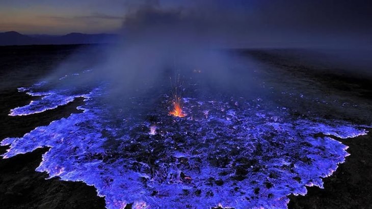 blue fire kawah ijen