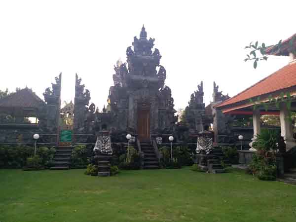 Pura Jagatnatha