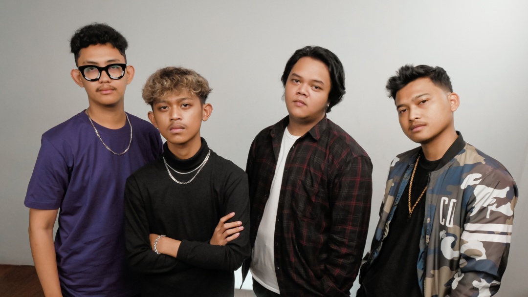 Indomusik Team Ajak Mustafa DEBU Lewat 'IMA (Insyallah, Masyallah, Astaghfirullah)