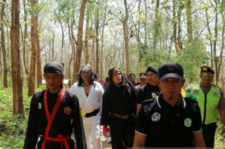 Gua Putri Asih Tuban Dikunjungi Pendekar Wiro Sableng 212